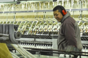 La Provincia efectuó el primer pago de la Emergencia Textil