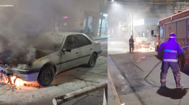 Incendio de un automóvil en el centro de la Capital
