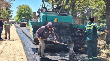 El intendente Raúl Barot recorrió las obras de asfalto que transforman Los Altos