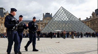 🇫🇷 Cinco nuevos detenidos por el robo que sacudió al Louvre