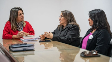 La intendenta Susana Zenteno garantizó el pago del aguinaldo y anunció adelantos paritarios para empleados municipales