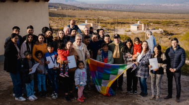 Vecinos recibieron por primera vez viviendas