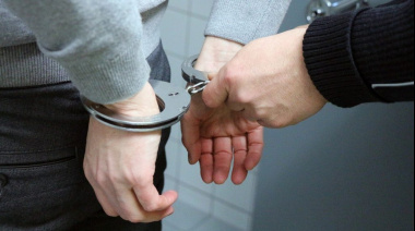Detienen a un hombre por amenazar a una joven denunciante