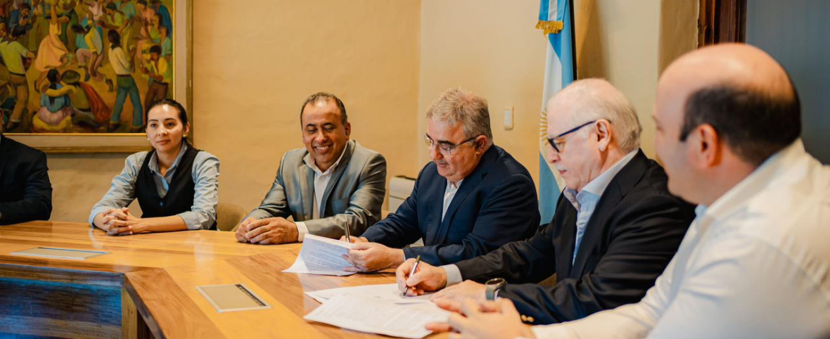 Catamarca firmó un acuerdo con el Hospital Italiano para fortalecer la salud pública e incorporar tecnología médica