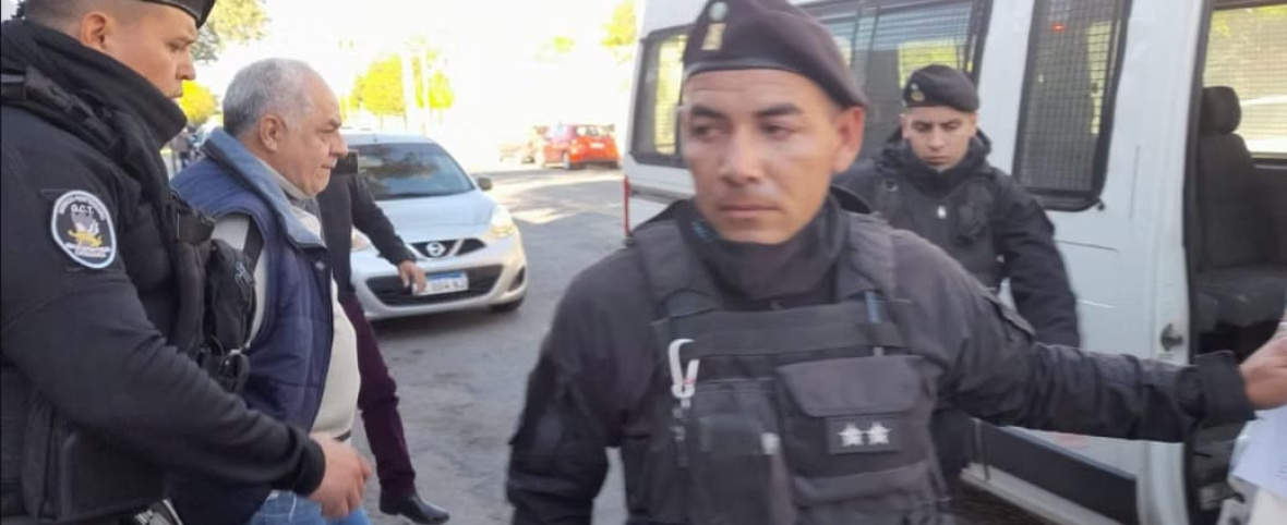 TRASLADAN AL CURA RENATO RASGIDO NUEVAMENTE AL PENAL DE MIRAFLORES