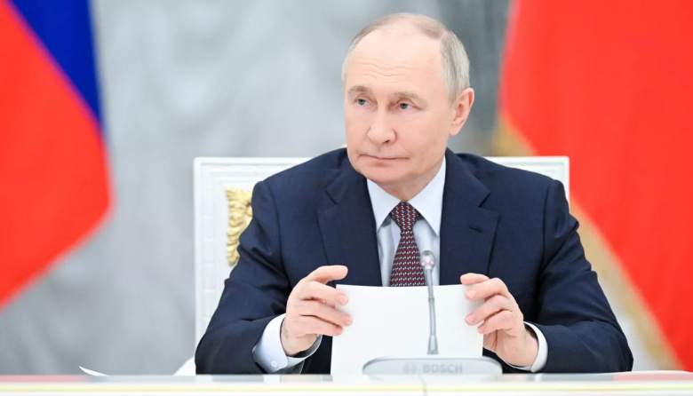 Vladímir Putin visita la región de Kursk