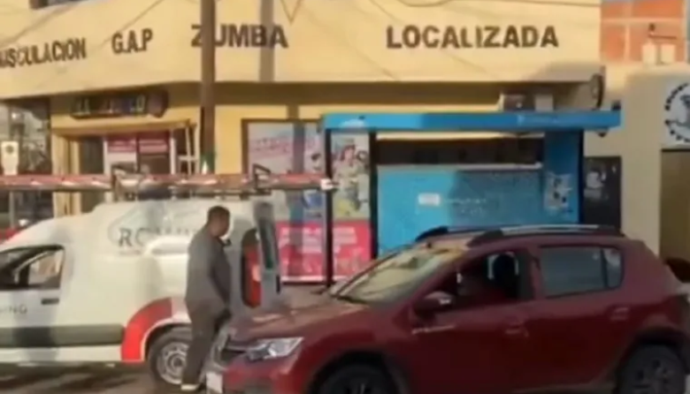Tras 10 horas atrincherado en un gimnasio, se suicidó el policía que mató a la pareja de su ex