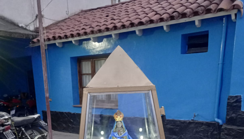 Inauguraron una Gruta en honor a la “Madre Generala del Valle” en la Comisaría Tercera
