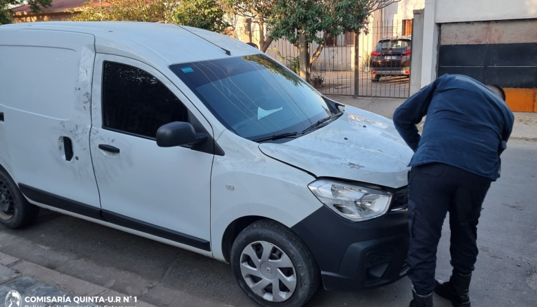Una camioneta sustraída fue recuperada por personal policial
