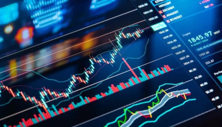 Histórico: el Merval y los bonos rompieron todos los récords y el riesgo país se hundió debajo de los 700 puntos