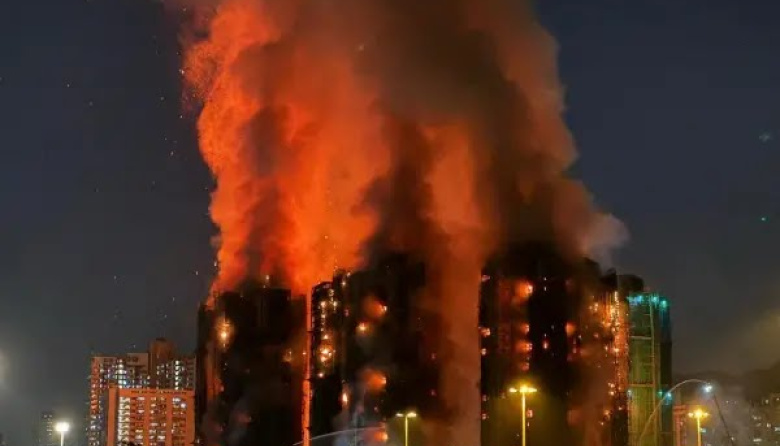 Sube a 146 el número de muertos por el incendio en Hong Kong