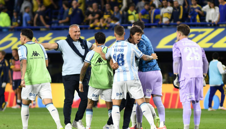 Racing dio el golpe en La Bombonera y jugará la final por el título