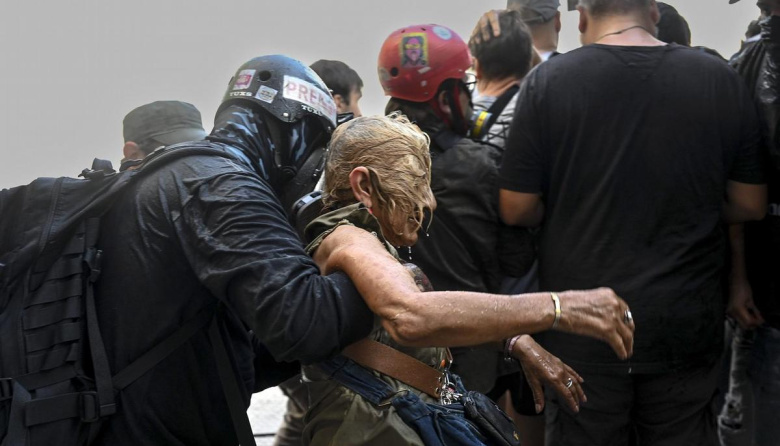 Tensión afuera del Congreso: hubo balas de goma, corridas y detenidos