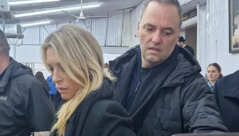 Polémica: Manuel Adorni llevó a su esposa como parte de la comitiva oficial que fue a Estados Unidos