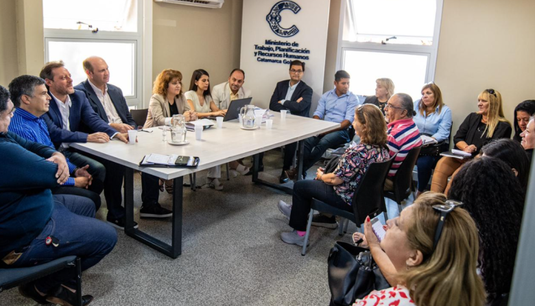 Gobierno y gremios acordaron mejora integral del salario docente y titularización