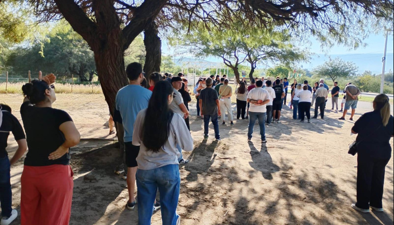 El movimiento Palestra coordinó un emotivo Vía Crucis en el Parque Adán Quiroga