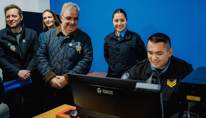 Londres suma una oficina digital de antecedentes y nuevos recursos para fortalecer la seguridad