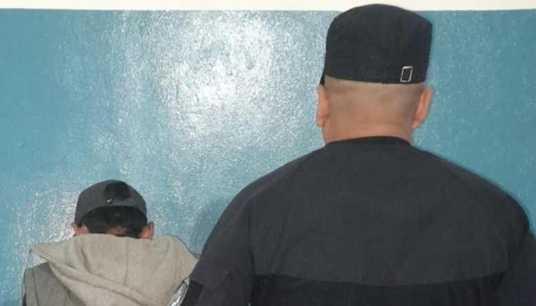 Efectivos policiales aprehendieron a un sujeto por un supuesto hecho de violencia de género