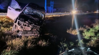 Accidente entre una camioneta y un camión en Valle Viejo