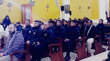 Personal policial de la Jefatura de Zona "F" participó en la Misa y Procesión de Corpus Christi