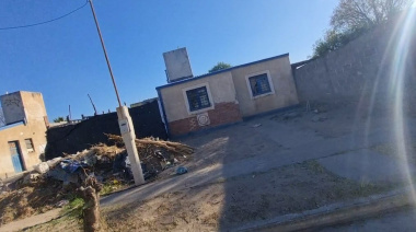 DENUNCIAN QUE UN VECINO CONVIVE CON PERROS MUERTOS Y OTROS EN ESTADO DE ABANDONO EXTREMO