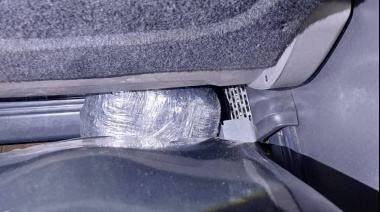 DETIENEN A UN SUJETO QUE LLEVABA DROGAS EN UN COLECTIVO