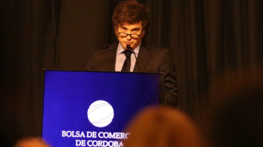 Milei aseguró que el "pánico político" hace subir el riesgo país y pidió "seguir para adelante"