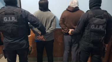 SECUESTRAN ELEMENTOS Y DETIENEN A DOS PERSONAS EN POMÁN