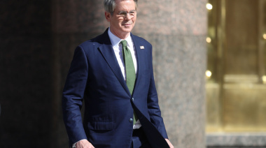 Scott Bessent confirmó la intervención de EEUU en el mercado para contener la cotización del dólar en Argentina