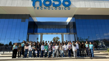 El Sistema Educativo Municipal es pionero en la implementación de exámenes digitales internacionales de Cambridge