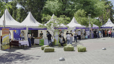 Cientos de estudiantes participaron de “Modo Futuro On” en el Paseo de la Fe