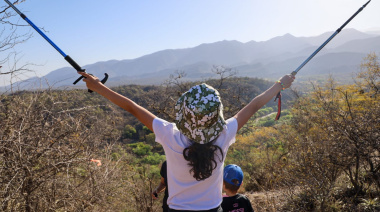 En la montaña o en la ciudad: propuestas para descubrir historias caminando