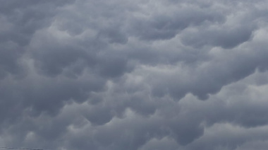 Nubes mammatus sobre la Capital