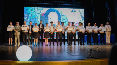 Egresó la nueva promoción de oficiales ayudantes y subadjutores de la Policía