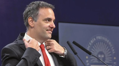 Manuel Adorni asume como director de YPF en representación del Estado Nacional