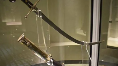 Renunció la directora del Museo Histórico Nacional por la polémica con Javier Milei por el sable de San Martín