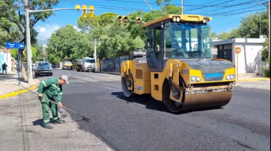 Avanza la pavimentación sobre avenida Belgrano con trabajos conjuntos entre Vialidad y el Municipio