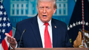 Donald Trump desafía el fallo de la Corte Suprema y anuncia nuevo arancel del 10%