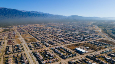 Vecinos de Valle Chico piden supermercados y farmacias para el futuro centro comercial
