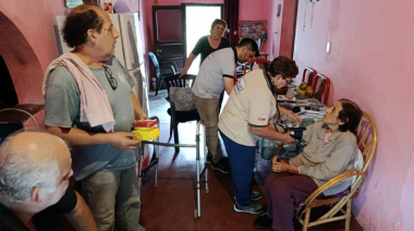 Equipos de Salud asistieron a vecinos afectados por el temporal en Los Altos