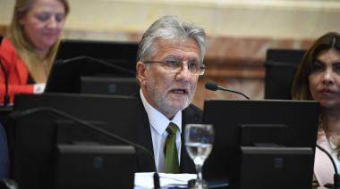 Andrada respaldó un acuerdo internacional para combatir la pesca ilegal y proteger el empleo