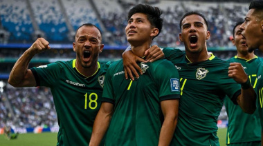 Bolivia reaccionó y venció 2-1 a Surinam: definirá su pase al Mundial ante Irak