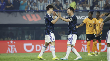 Argentina aplastó 5-0 a una débil Zambia en su último amistoso previo al Mundial