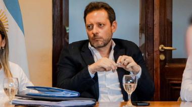 Natella: “Educación absorberá a Trabajo, no a la inversa 