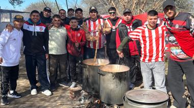 🦁❤️ LOS LEONES SOLIDARIOS DE VILLA CUBAS VOLVIERON A DEMOSTRAR QUE LA PASIÓN TAMBIÉN SE CONVIERTE EN AYUDA