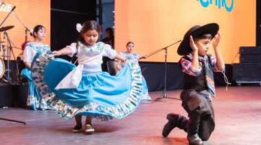 El Ponchito también se vive desde la platea: las familias detrás de cada artista