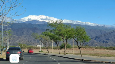 🏔️ El Manchao nevado: una postal después de la lluvia