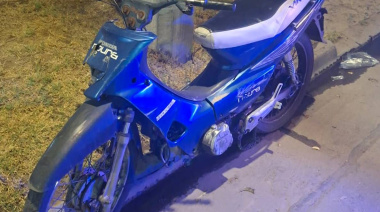 Efectivos policiales secuestraron una motocicleta abandonada