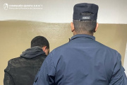 Policías arrestaron a un joven y secuestraron elementos de dudosa procedencia