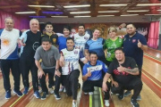 Villa Cubas festeja su aniversario con un torneo de bowling